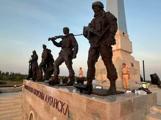 Патриотический вопрос: как нужно воспитывать российскую молодёжь, чтобы у нашей страны было будущее