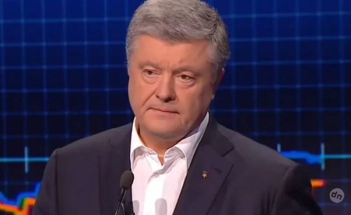 Против Порошенко* готовится новое уголовное дело за «чемоданы с деньгами» из Москвы