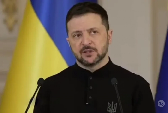 Зеленский: «Для нас признание украинских территорий российскими – красная линия, мы на это не пойдём»