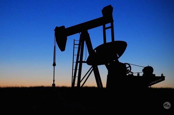 Дональд Трамп убирает конкурентов российской нефти
