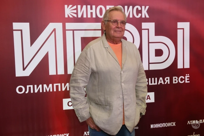 Пережил предательство жены, стал отличным отцом для чужих дочек и нашел счастье в 45 лет: почему Юрий Стоянов постоянно сравнивает себя с подлецом