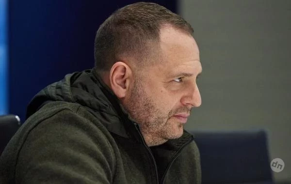 Луценко: Ермака включили в переговоры с США, чтобы он подписал акт о капитуляции