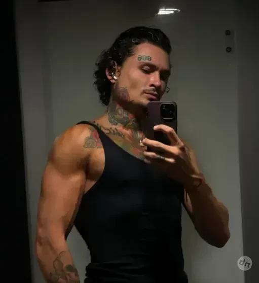 "С детства я живу с дырой в груди". Моргенштерн* рассказал, что в рехабе переосмыслил своё отношение к "материальщине"