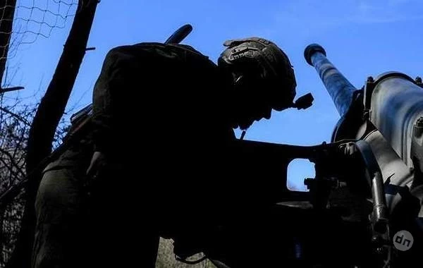 Юрий Подоляка в свежей сводке от 23.04.2025 сообщил о том, что ВС РФ ведут тяжёлые бои в Зверево