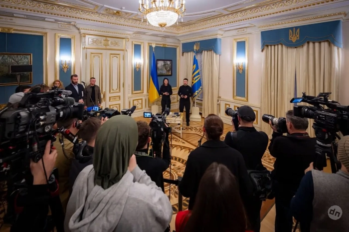 Зеленский: Мы ждём от партнёров конкретных ответов на вопрос о готовности разместить их силы на Украине