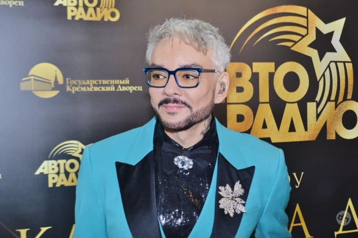 Киркоров влюбился, Чеботина ищет парня среди коллег, а бросивший пить Михайлов дал мудрый совет: Как прошел день рождения «Авторадио»