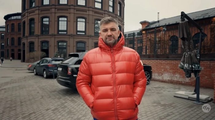Паша Техник, Бурунов, Крид, Михайлов, Кологривый и еще 70 знаменитостей появились в новом клипе Басты