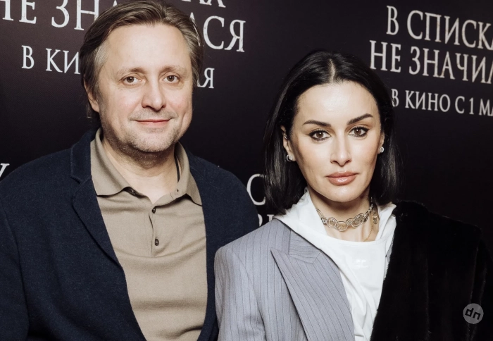 Тина Канделаки, Владимир Машков, Ирина Винер и Артём Михалков на премьере фильма "В списках не значился"