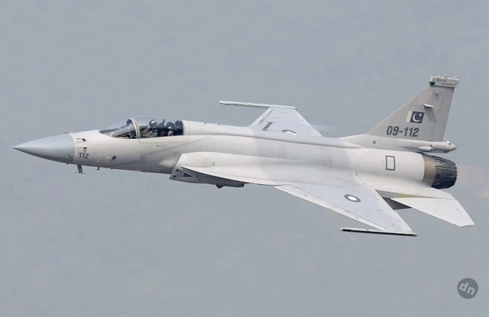 Пакистанские военные заявляют, что с помощью истребителя JF-17 «до начала перемирия» якобы удалось уничтожить ЗРК С-400 ВС Индии