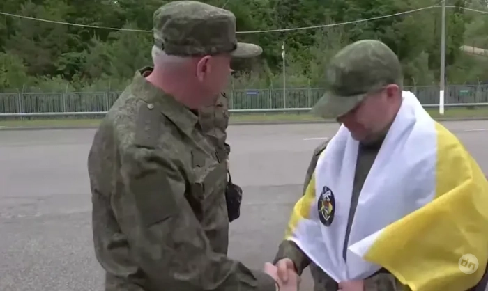 «Нас поменяли, всё нормально»: произошел обмен более 300 российских и украинских военнопленных