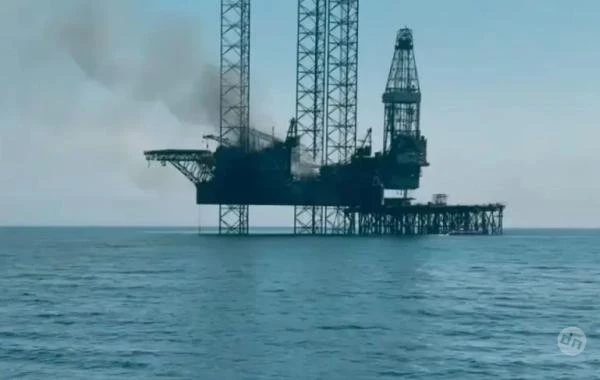 ВС РФ тяжёлой ракетой ударили по личному составу ГУР МО Украины на буровой в Чёрном море (видео)
