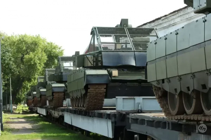 Новая партия доработанных с учётом СВО танков Т-80БВМ отправилась в войска