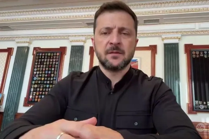 Украинский нардеп: Путин указал Зеленскому его настоящее место, отказавшись встречаться с террористом