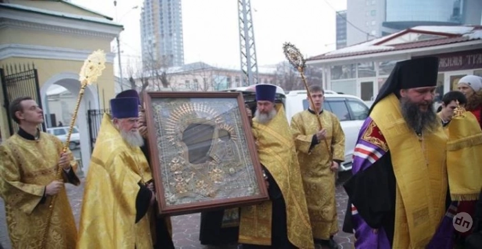 Празднование иконы Божией Матери «Жизнеподательница» 11 июня 2025 года: в чем помогает, как молиться