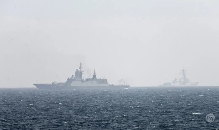 Западный аналитик: корабль ВМФ РФ впервые открыто сопроводил танкеры «теневого флота»