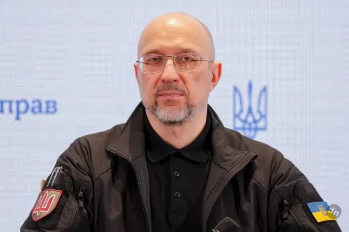 «60 млрд сейчас и 120 млрд на следующий»: Киев ведёт переговоры со странами Запада о выделении средств «на оборону»