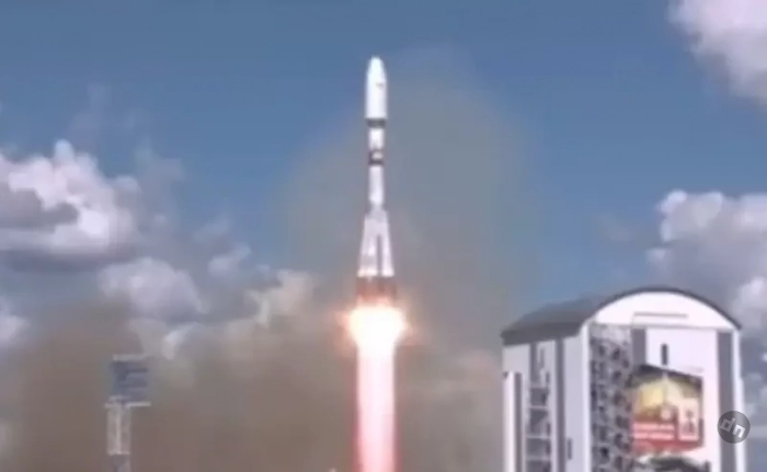 С космодрома «Восточный» стартовала ракета «Союз-2.16» с гелиофизическими аппаратами «Ионосфера-М»