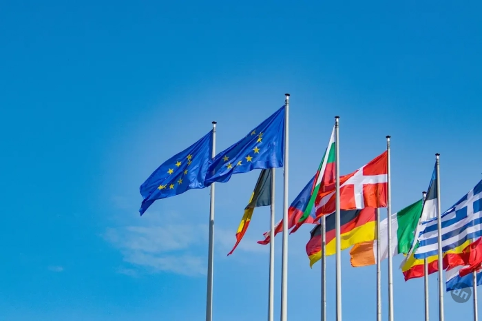ЕС заморозил финансовую помощь Украине, включая доходы от российских активов