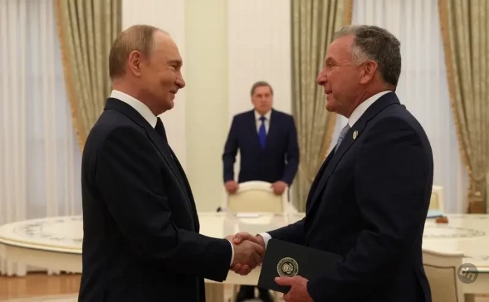 Судя по отсутствию официальных заявлений Москвы и Вашингтона, Путин не принял ультиматум Трампа