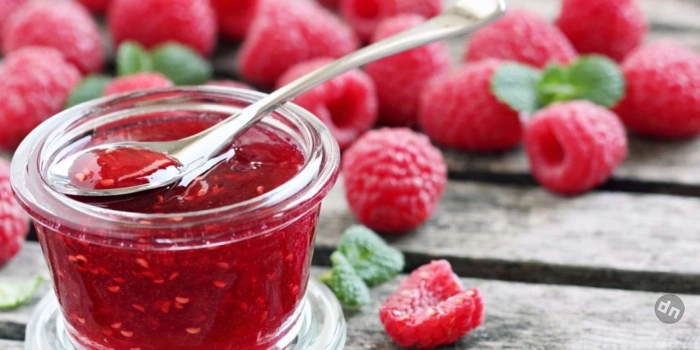 День малинового варенья: вкусный праздник, уходящий корнями глубоко в историю
