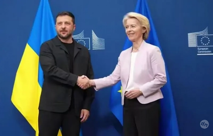Выступивший в Брюсселе вместе с фон дер Ляйен Зеленский отверг передачу Донбасса России