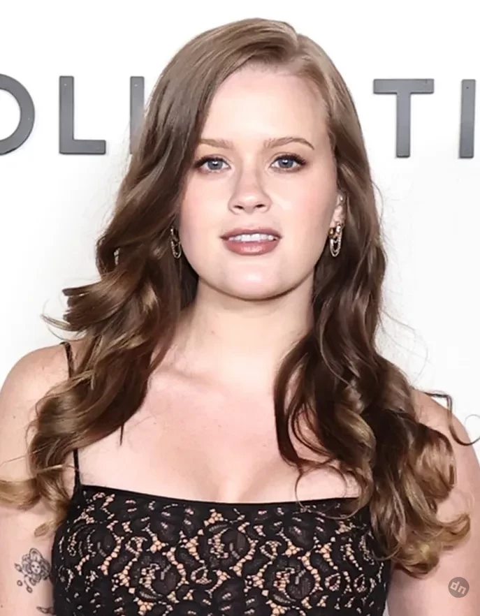 Неделя моды в Нью-Йорке: Гвинет Пэлтроу и Оливия Уайлд, дочь Риз Уизерспун и сын Наоми Уоттс на показе Michael Kors