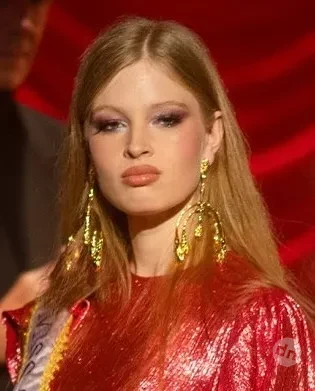 Неделя моды в Нью-Йорке: трансгендерная* дочь Илона Маска дебютировала на подиуме