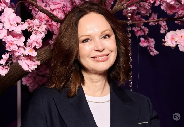 Олеся Судзиловская, Лариса Долина, Ирина Хакамада и Ирина Безрукова на модной выставке