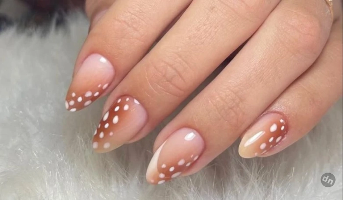 Самый модный дизайн зимнего маникюра