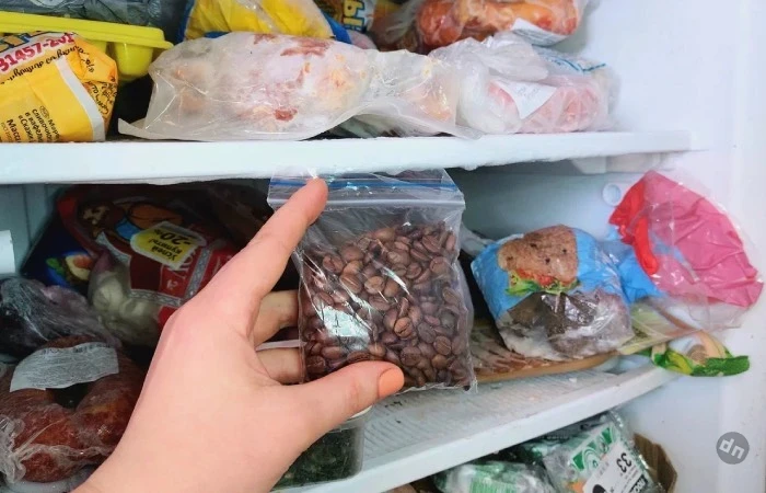 Зачем масло натирать на терке, а кофе отправлять в морозилку: Необычные советы по ведению домашнего хозяйства