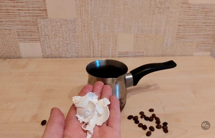 Зачем опытные хозяйки в кофе добавляют яичную скорлупу, а в чай — соду