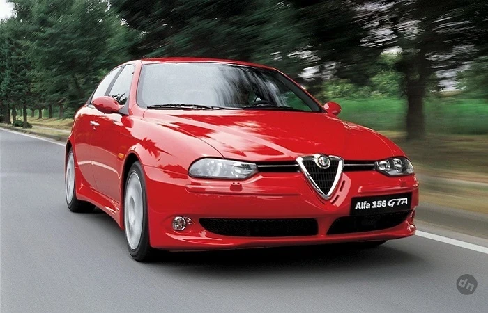 9 самых элегантных седанов: стиль и технологии рулят