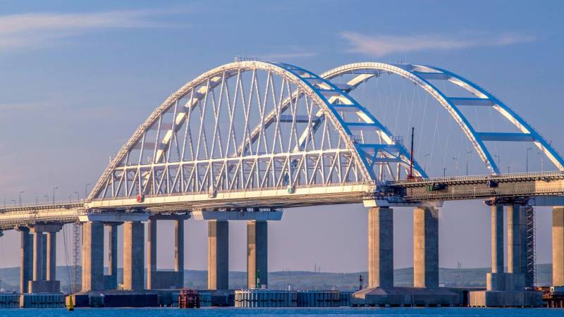 Планы и угрозы: Как планируют разрушить Крымский мост