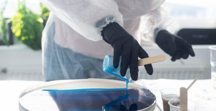 Плюсы и минусы эпоксидной смолы: стоит ли использовать?